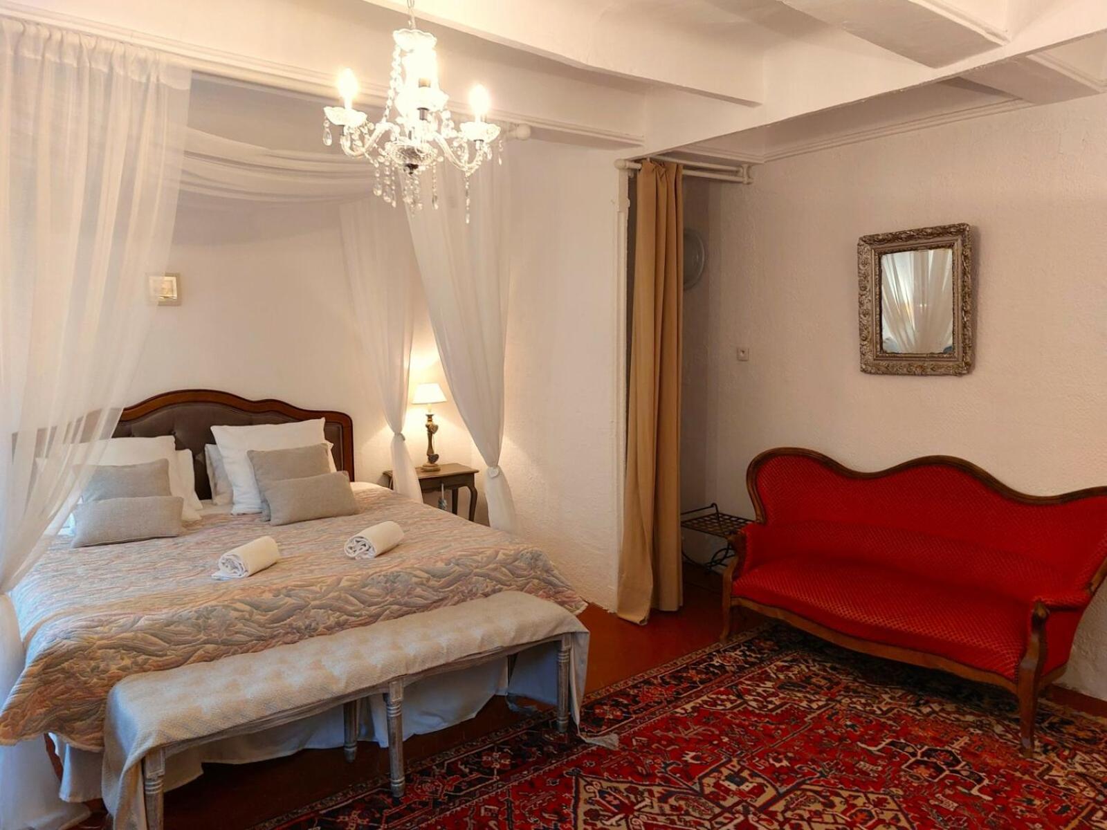 Entre mer et montagnes gîte d'étape la maison Barnoin et gîtes individuels Bouyon Esterno foto