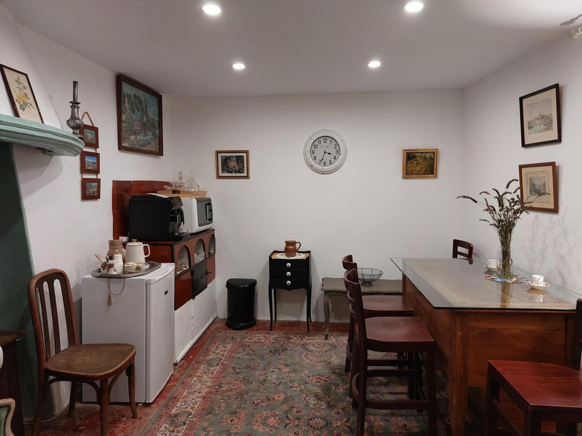 Entre mer et montagnes gîte d'étape la maison Barnoin et gîtes individuels Bouyon Esterno foto