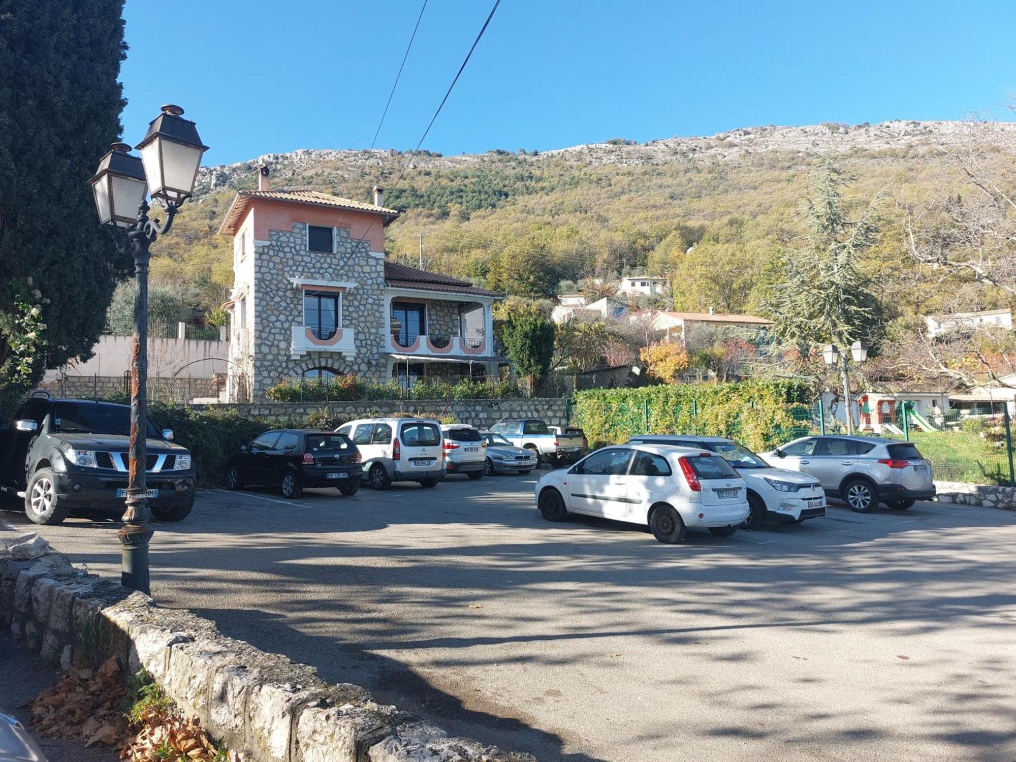 Entre mer et montagnes gîte d'étape la maison Barnoin et gîtes individuels Bouyon Esterno foto